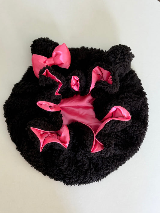 Pink Kaiju 🎀🖤